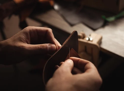 piqueur-en-maroquinerie-3